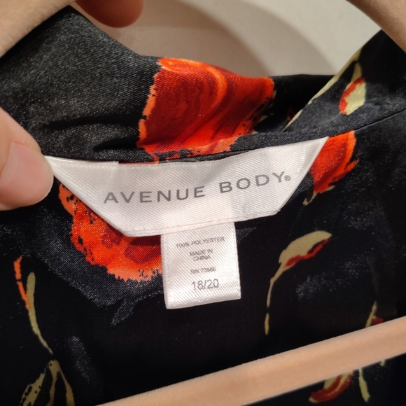 Avenue Body Women's Black Rose Print Nightgown 18/20 Romantic Comfy Lounge Wear - Picture 2 of 6